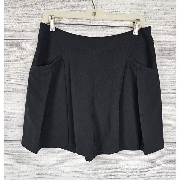 Catherine Malandrino Pants - Catherine Malandrino Pleated Front Dress Shorts Black Size 10